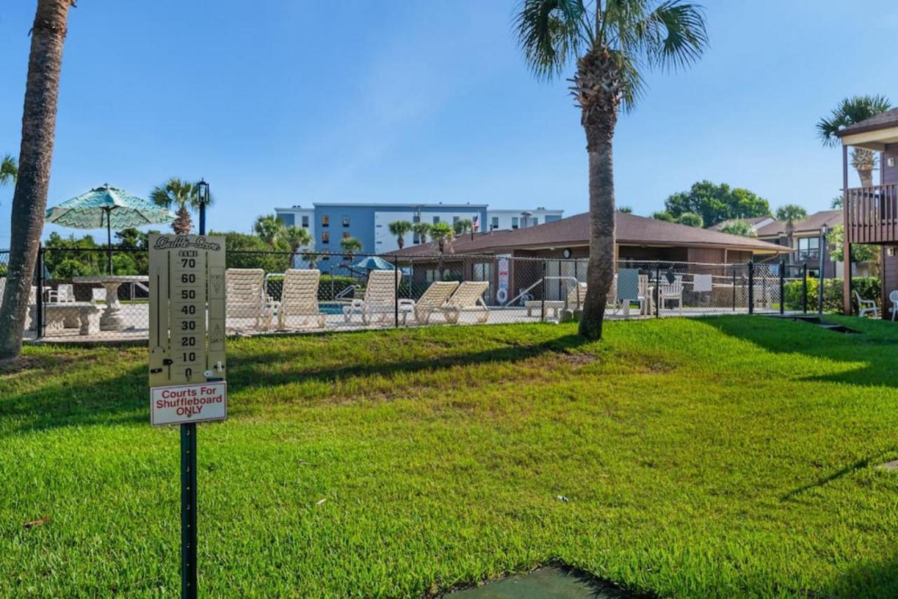 הוילה פנמה סיטי ביץ' Experience Starlit Nights From Beach Happy'S Balcony Overlooking The Community Pool At Beachwalk מראה חיצוני תמונה